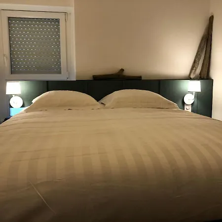 Du Mann Petite Maison Jardin A 100m Du Port De Avec Parking Holiday home